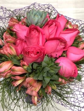 Bouquet Rosas e Alstromélias
